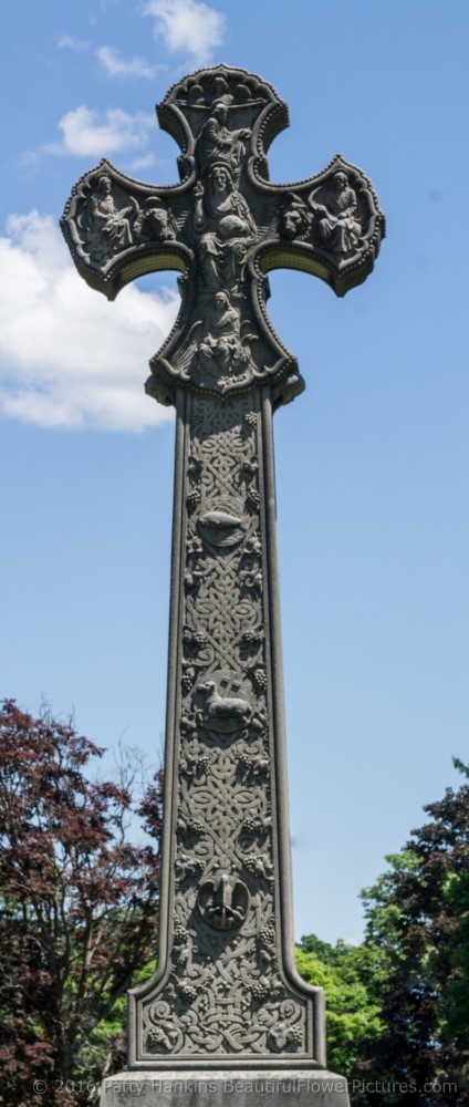 Grave at Albany Rural Cemetery, Menands, New York © 2016 Patty Hankins