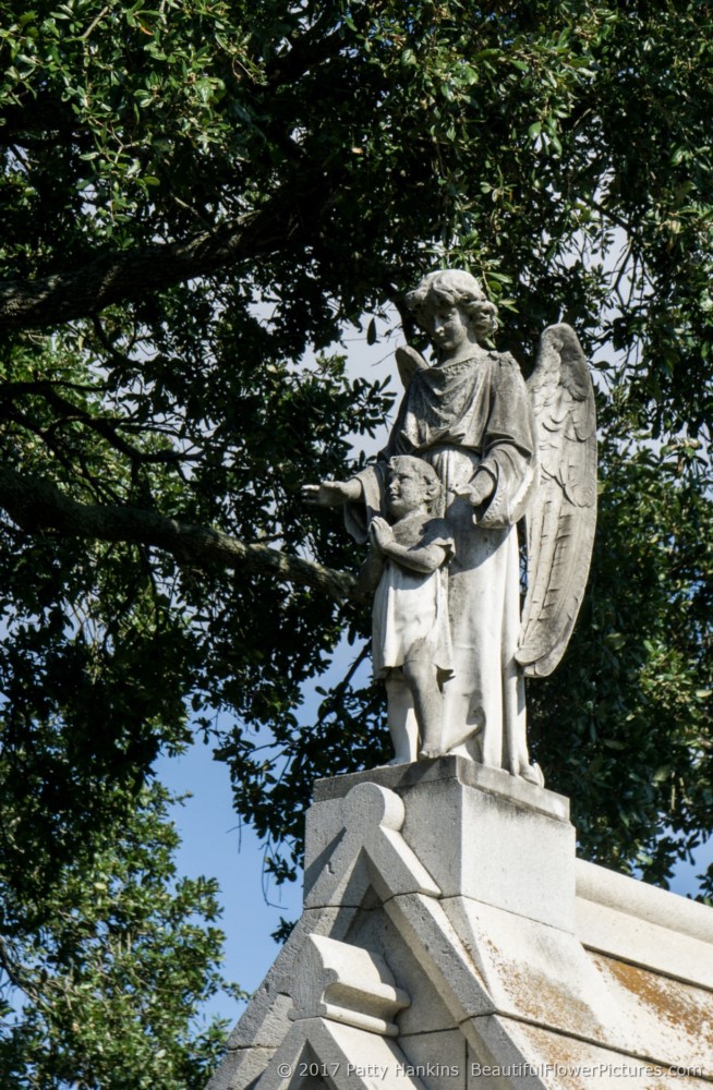 Angel At Metarie Cemetery, New Orleans, LA © 2017 Patty Hankins