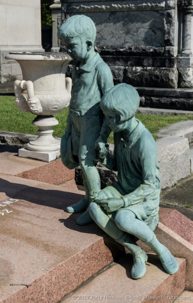 At Metarie Cemetery, New Orleans, LA © 2017 Patty Hankins